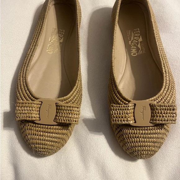 Ferragamo Flats Wooden Woven - Picture 2 of 3